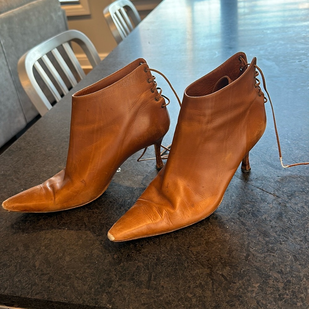 Manolo Blanik ankle booties size 38